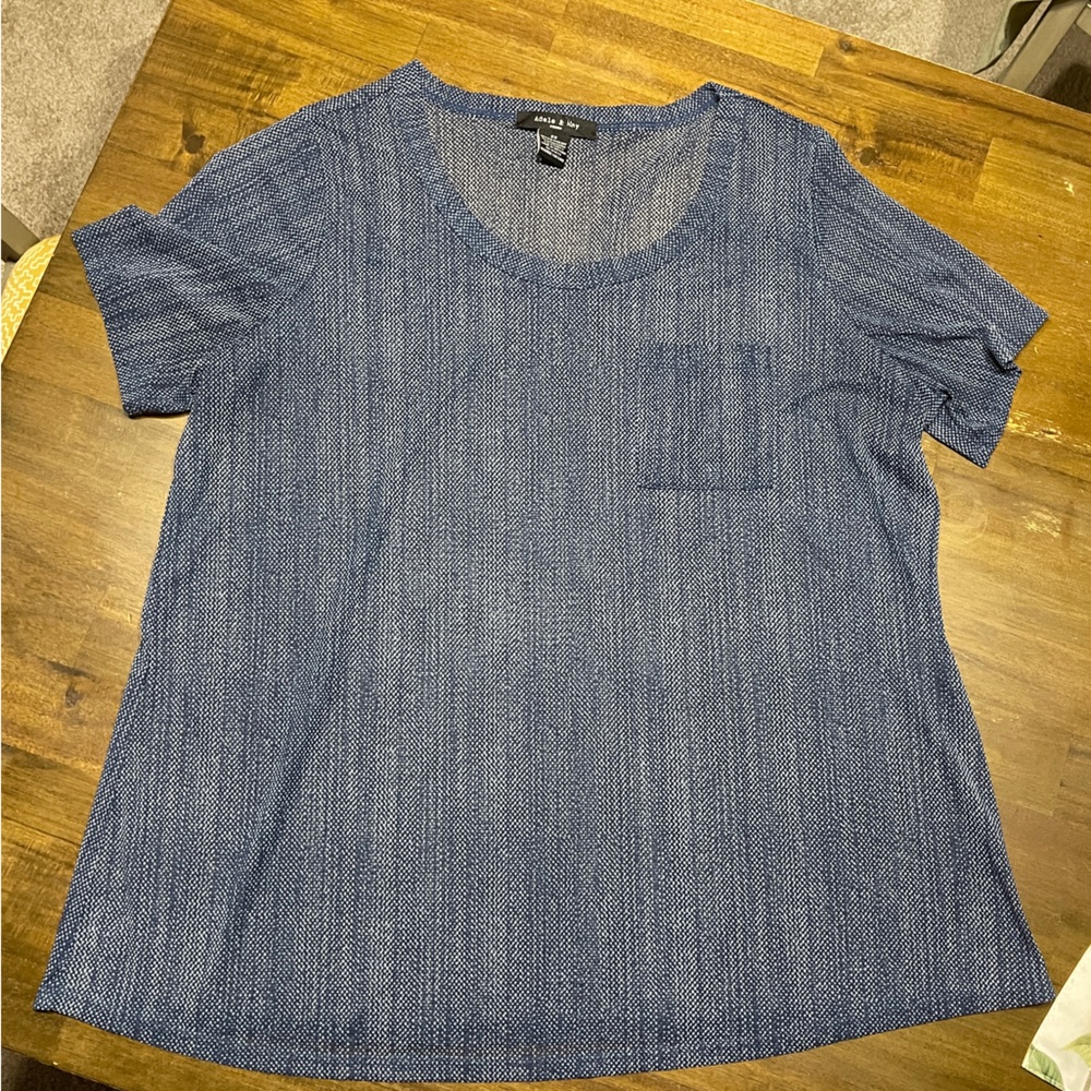Adel & May Blue Shear Blouse (2X) never worn